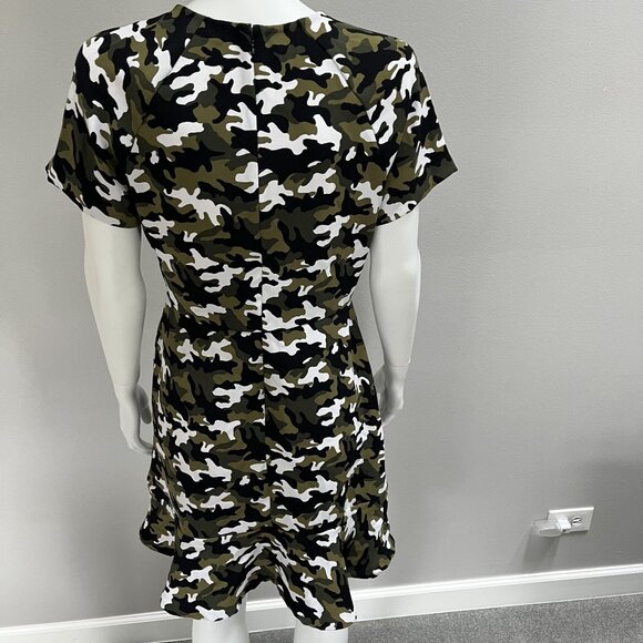 Michael Kors: Good Condition Women's Camo Dress - Picture 6 of 13